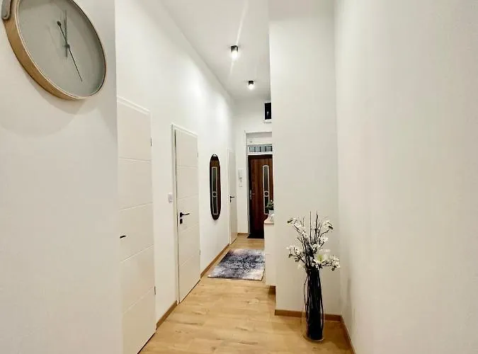 Bakats House I Freeparking I 8ppl Apartament *